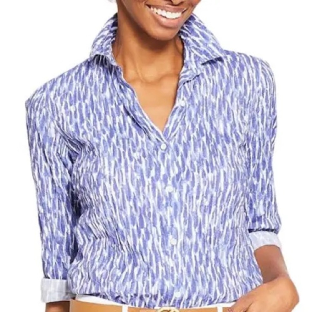 J. McLaughlin Blue and White Watercolor Patterned Women's Button Down Top